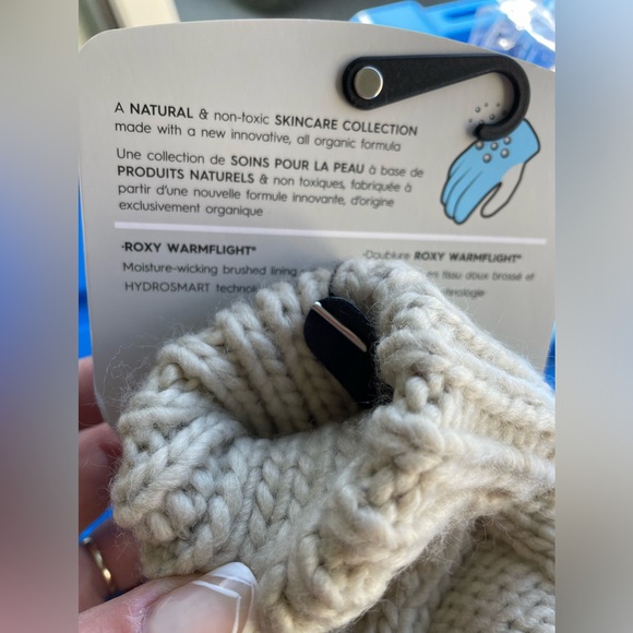 Roxy Winter Mittens cable knit cream NWT - Picture 5 of 6
